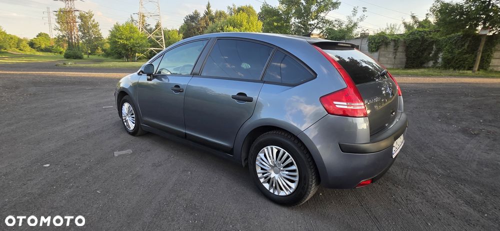 Citroën C4 1.4 16V Magic - 16