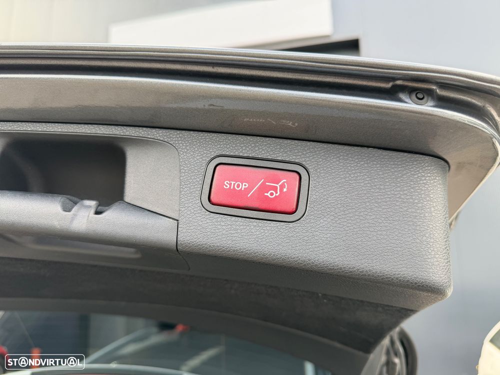 Mercedes-Benz E 300 de 9G-TRONIC AMG Line - 23