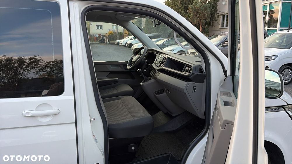 Volkswagen Caravelle - 21