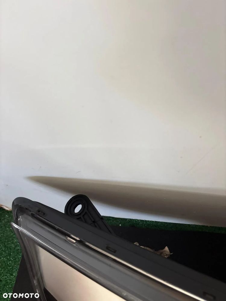 Lampy Przednie Reflektory Kia Carens 4 IV Zwykła Soczewka + led Demontaż - 11