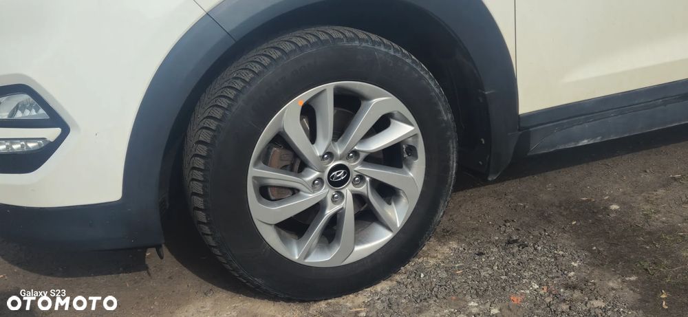 Hyundai Tucson 1.6 GDI BlueDrive Comfort 2WD - 16