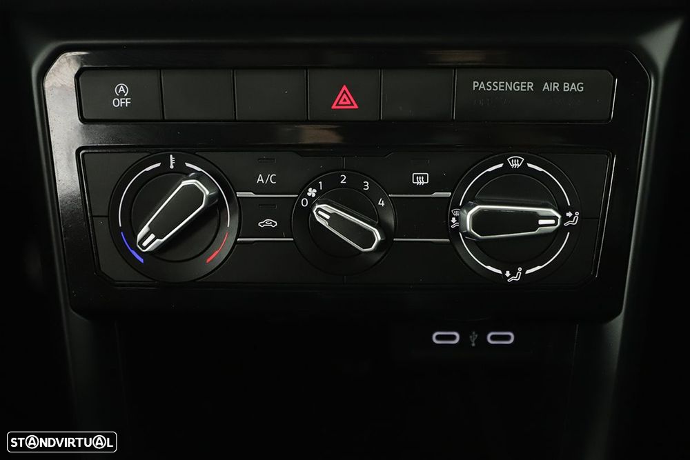 VW T-Cross 1.0 TSI - 11