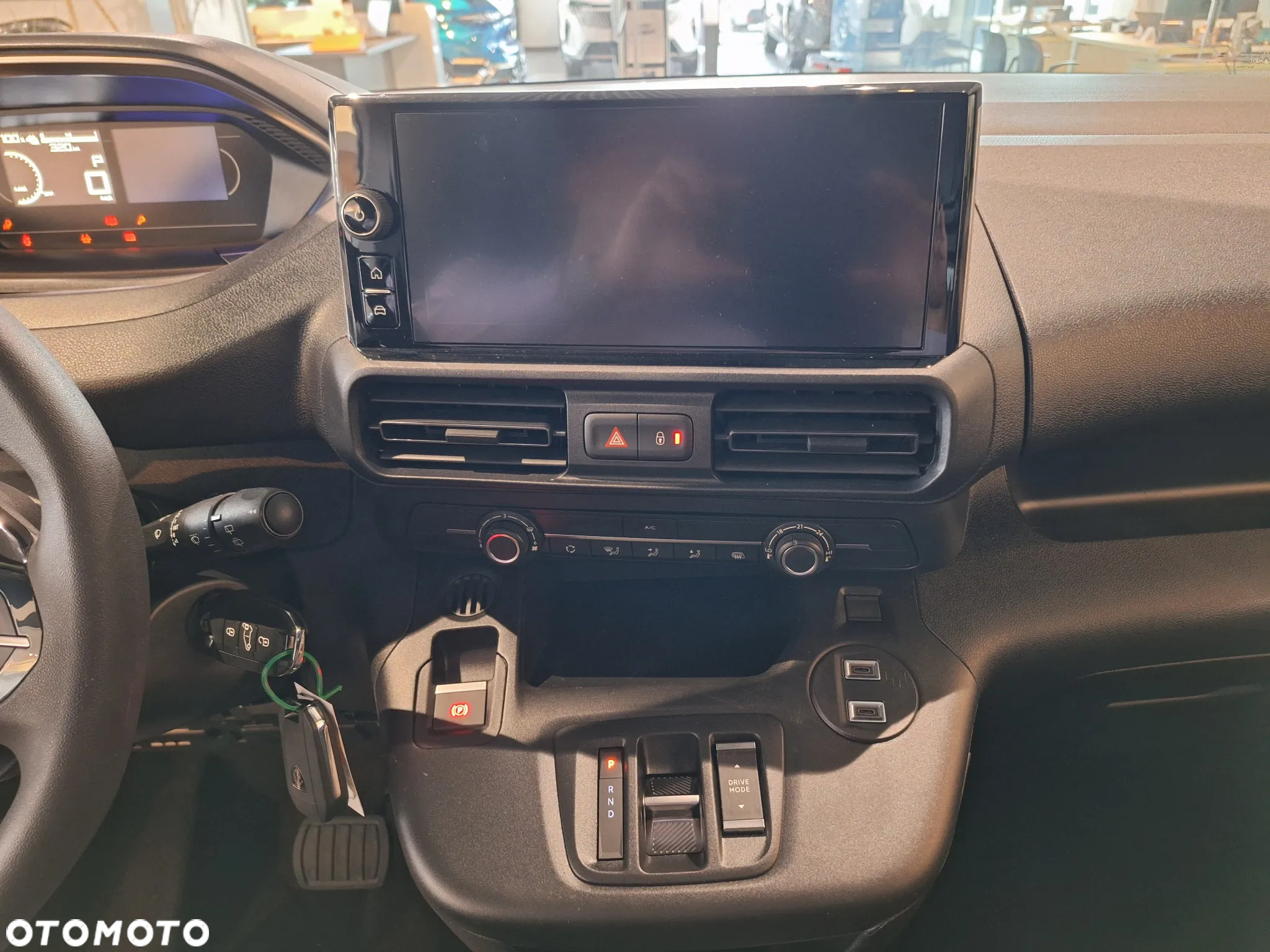 Peugeot Partner Furgon Long 750kg EV 136 KM. zasięg 330 km (akumulator 50 kWh) - 11