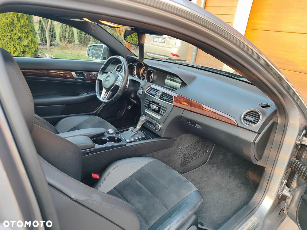 Mercedes-Benz Klasa C 63 AMG AMG SPEEDSHIFT MCT Edition 1 - 9