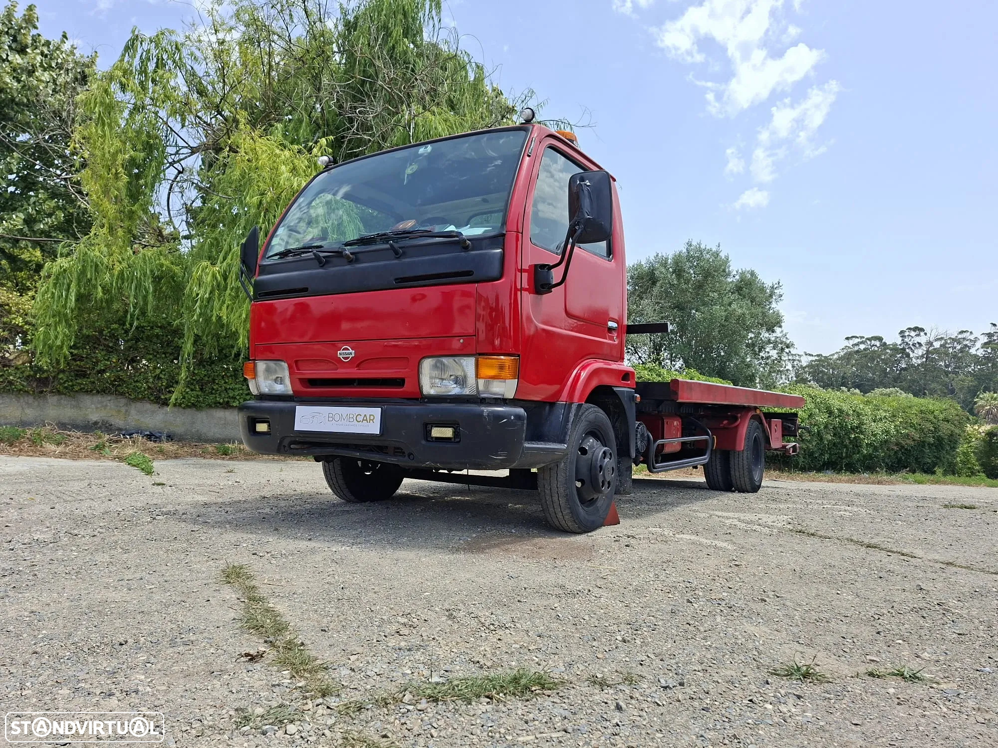 Nissan CABSTAR ( PRONTO SOCORRO ) - 2