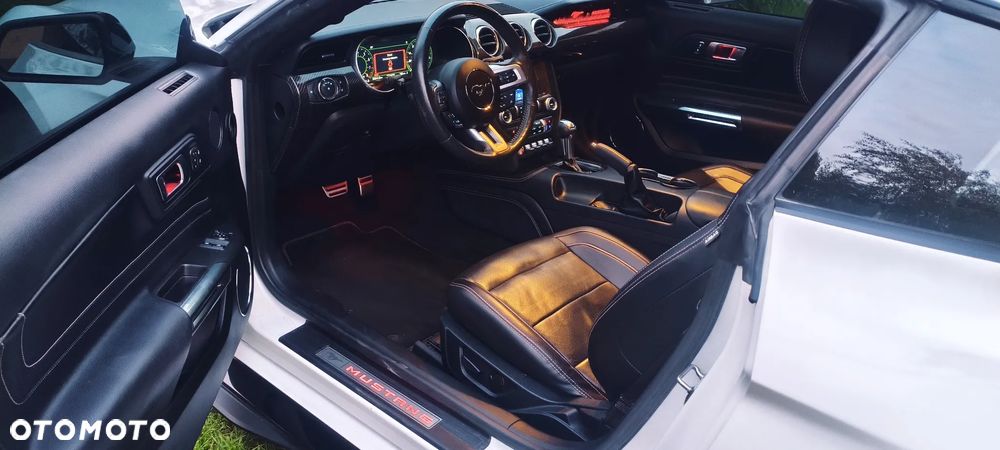 Ford Mustang 5.0 Ti-VCT V8 GT - 11
