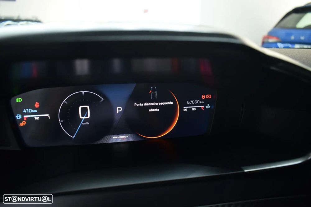 Peugeot 2008 1.2 PureTech Allure EAT8 - 9