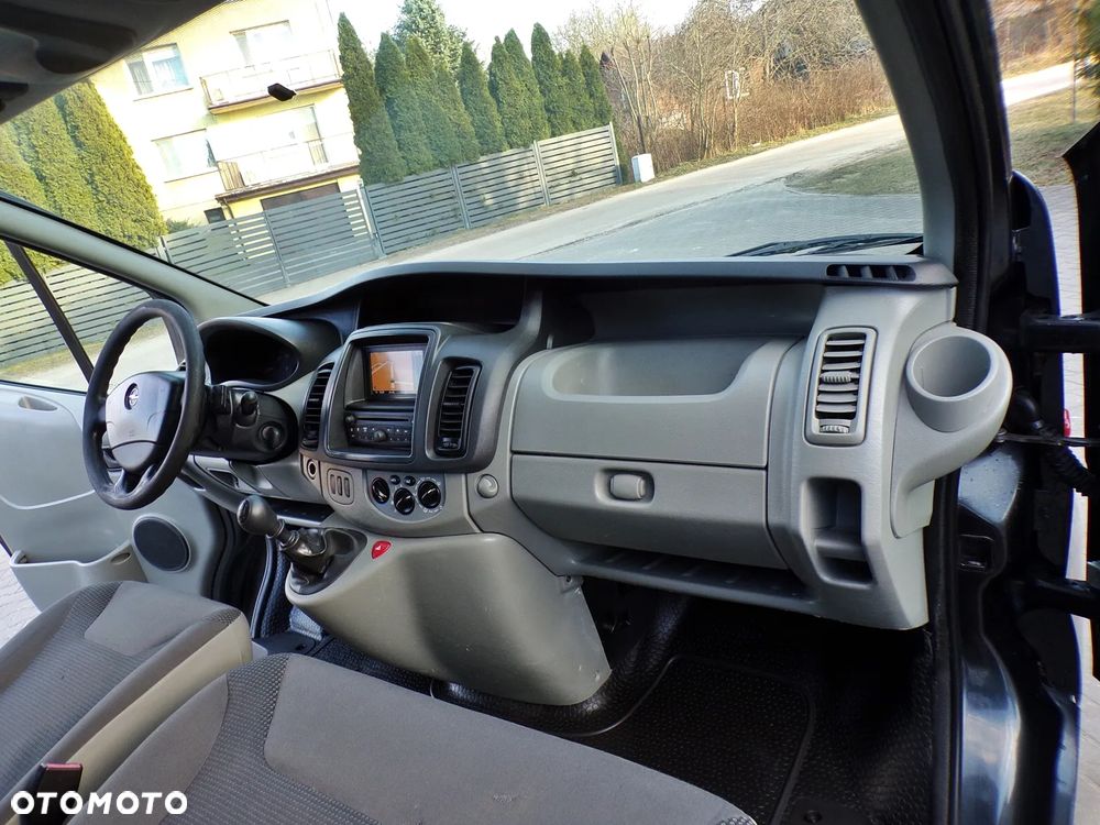 Opel VIVARO - 16