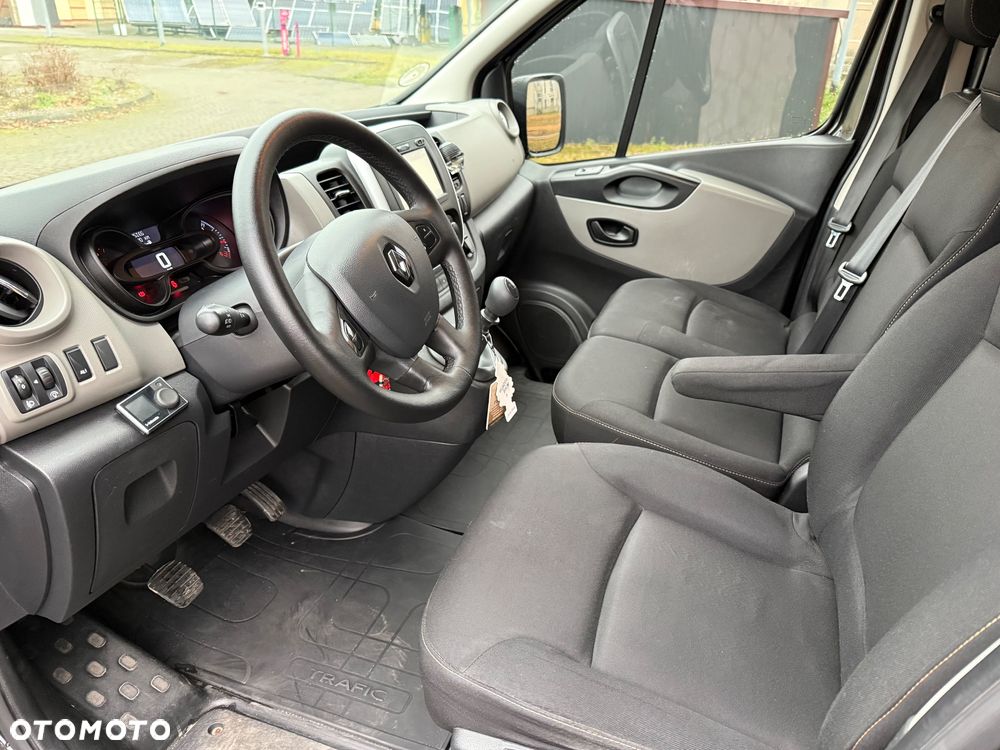 Renault Trafic - 11