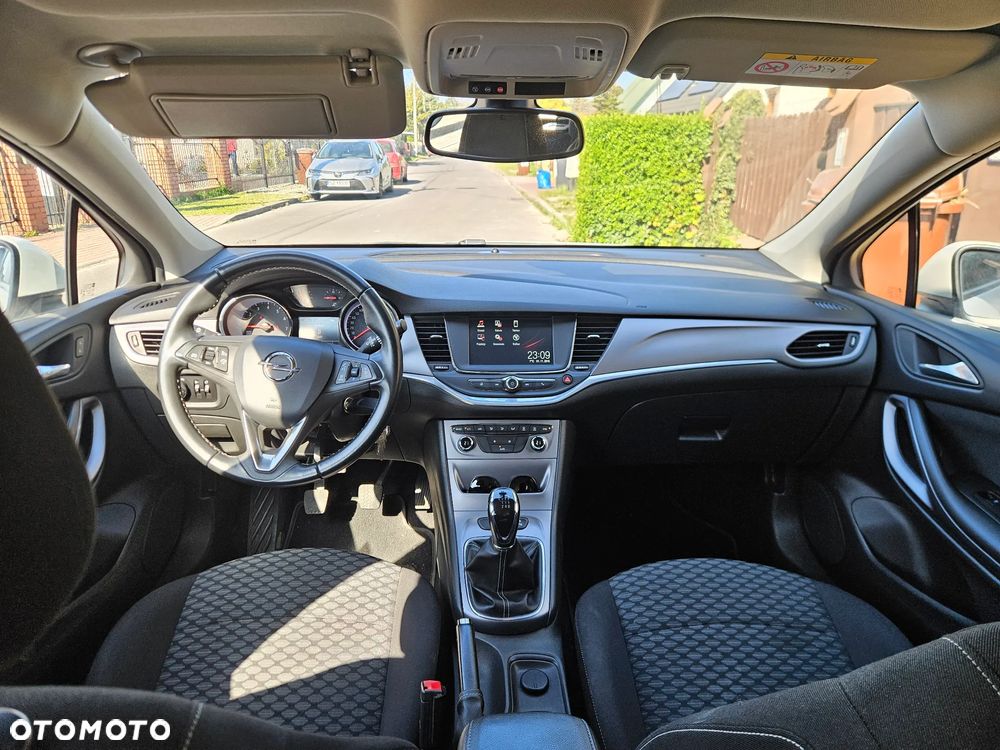 Opel Astra 1.4 T Enjoy - 16
