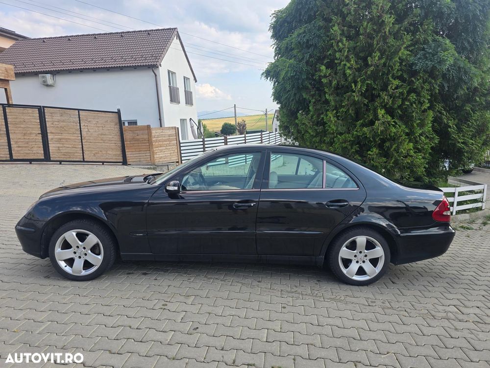 Mercedes-Benz E 200 CDI - 3