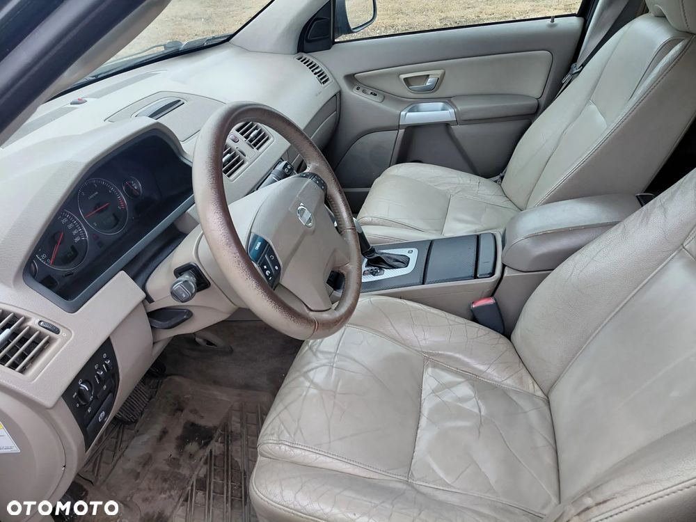 Volvo XC 90 2.4 D5 - 6