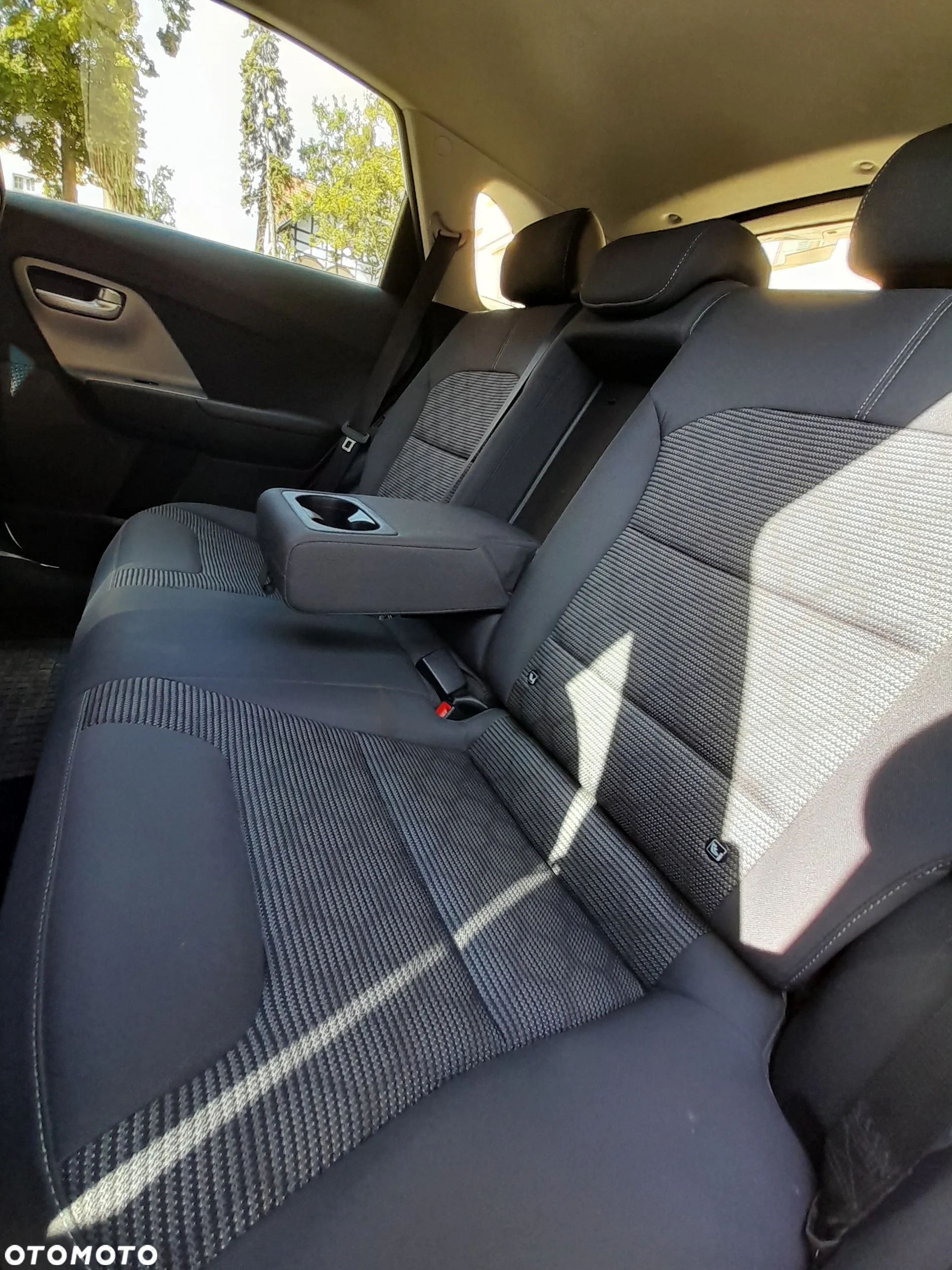 Kia Niro 1.6 GDI Hybrid M - 31