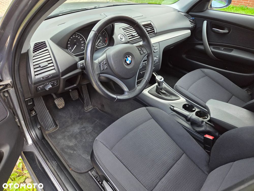 BMW Seria 1 118d - 5