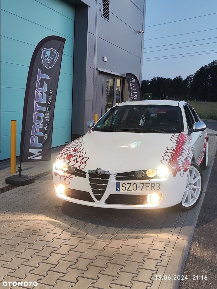 Alfa Romeo 159 - 2