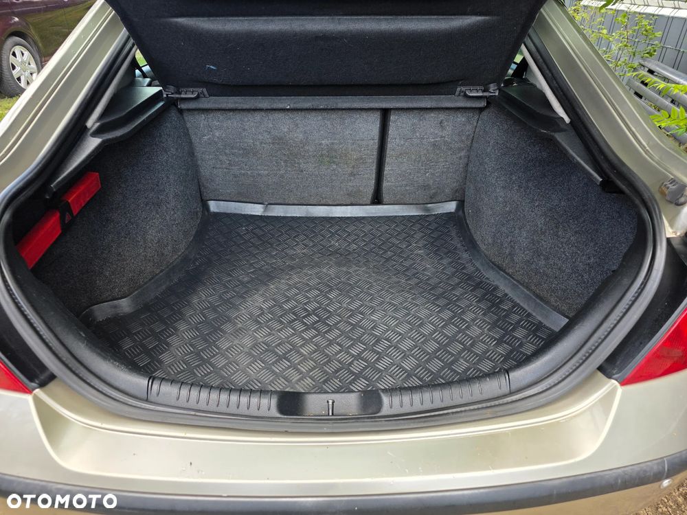 Ford Mondeo 2.0 TDCi Trend - 4
