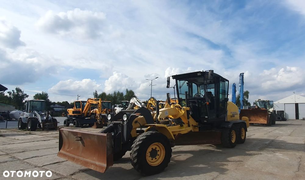 New Holland F106.7A - 1