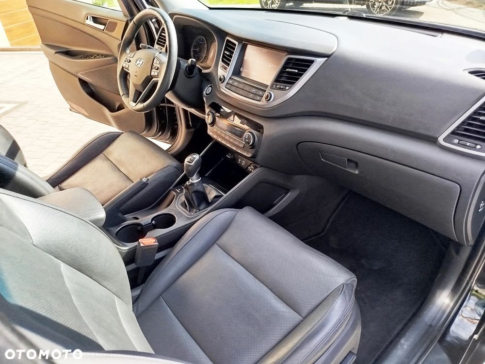 Hyundai Tucson 1.6 Turbo 4WD Premium - 27