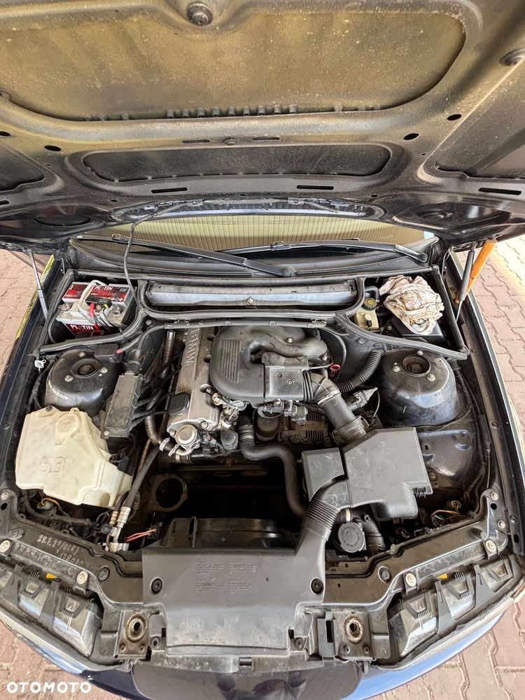 BMW Seria 3 - 12