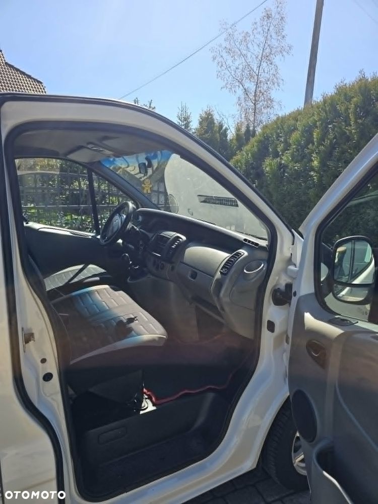Renault Trafic - 9