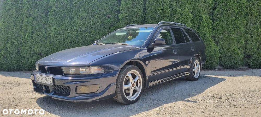 Mitsubishi Galant - 2