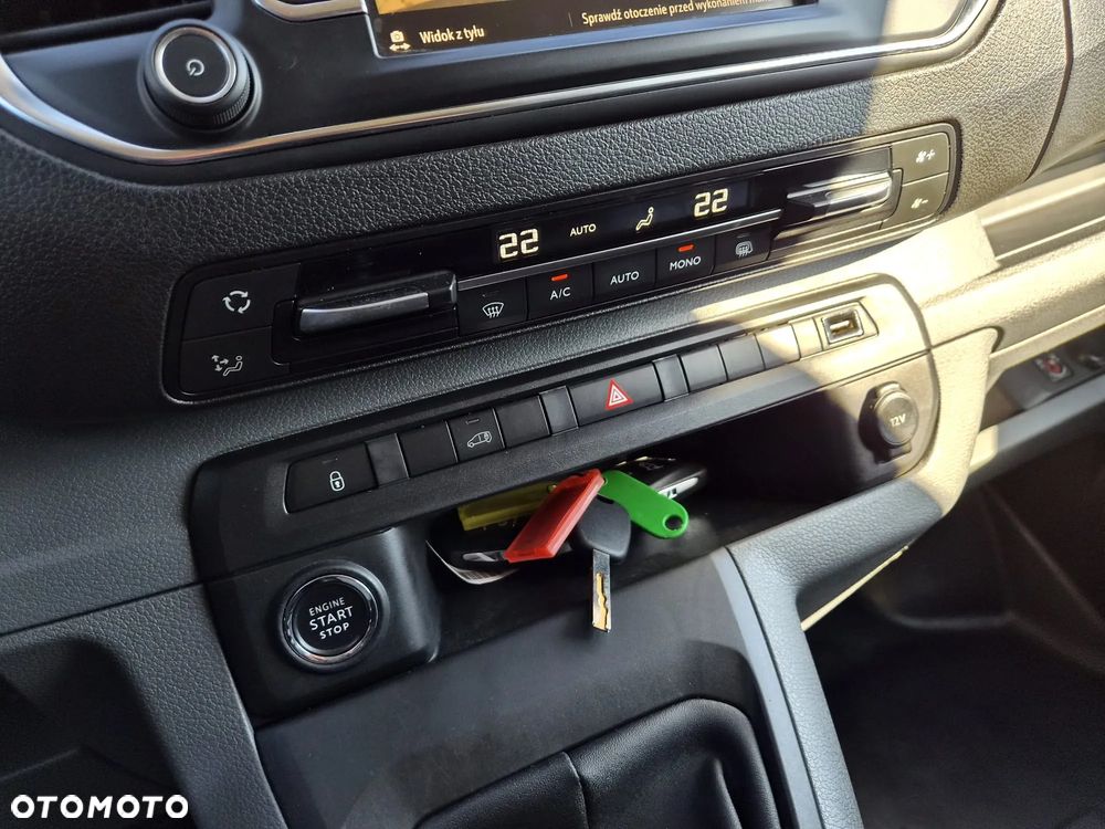 Opel Vivaro - 24