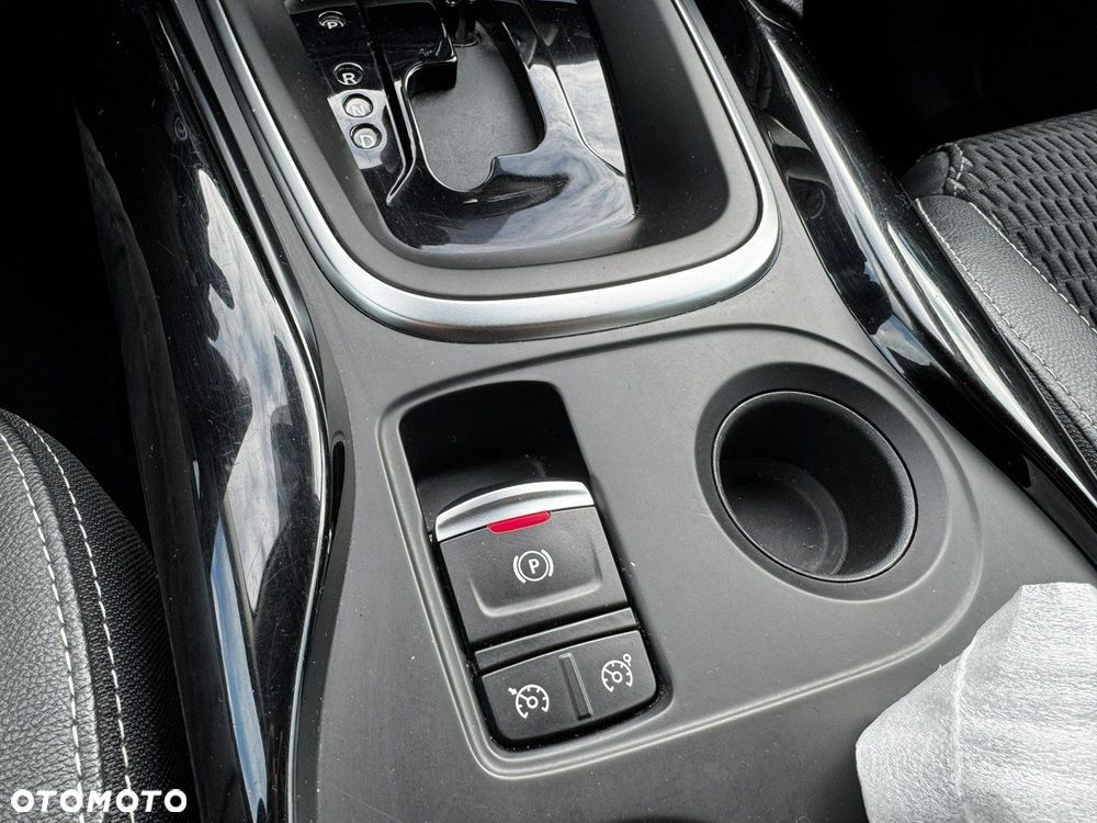 Renault Kadjar 1.2 Energy TCe Limited EDC - 26