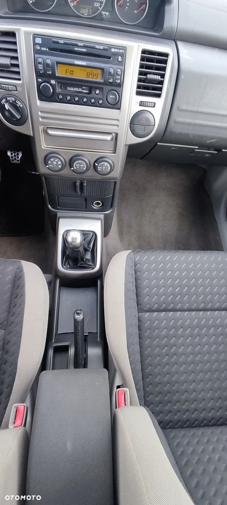 Nissan X-Trail 2.0 4x4 Comfort - 17