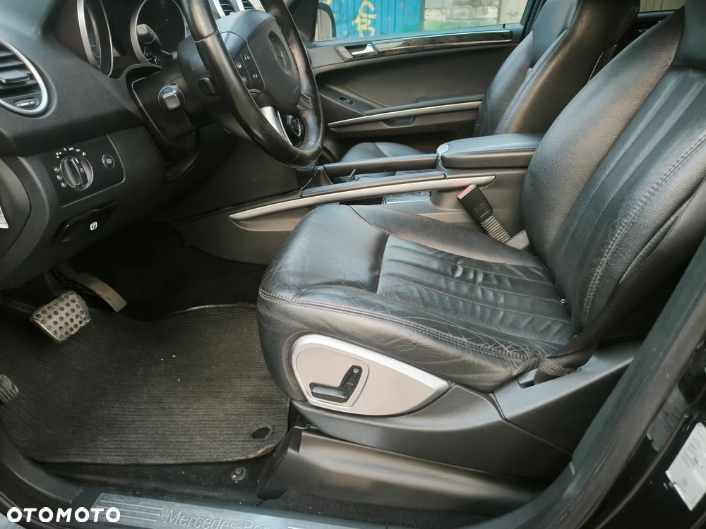 Mercedes-Benz ML - 8