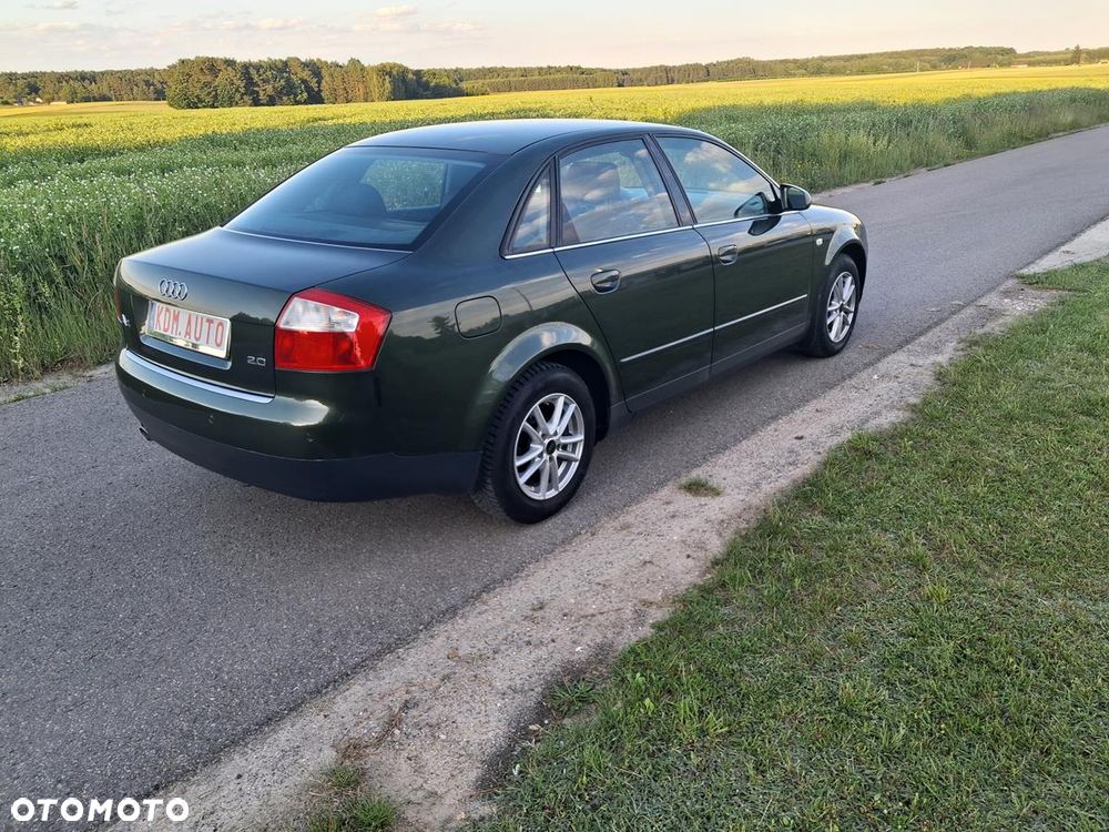 Audi A4 Limousine - 8
