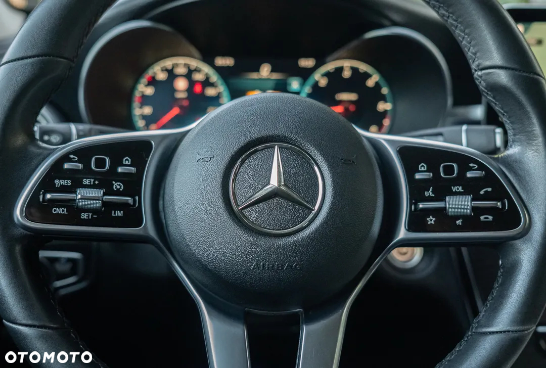 Mercedes-Benz GLC 220 d 4Matic 9G-TRONIC - 37