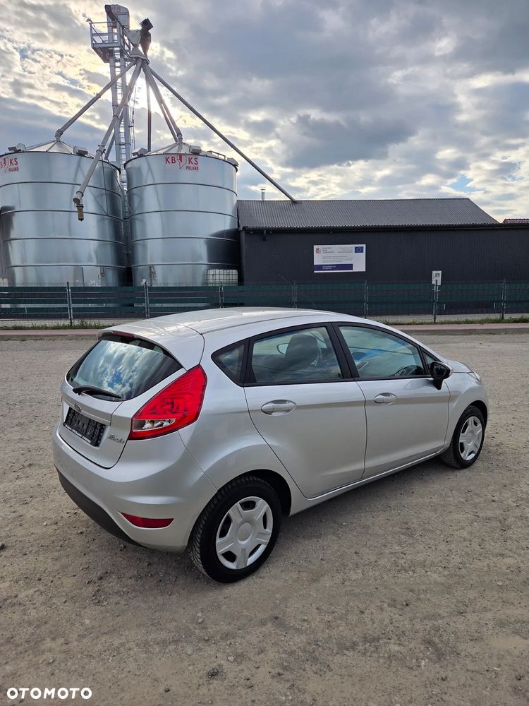 Ford Fiesta 1.25 Trend EU5 - 12