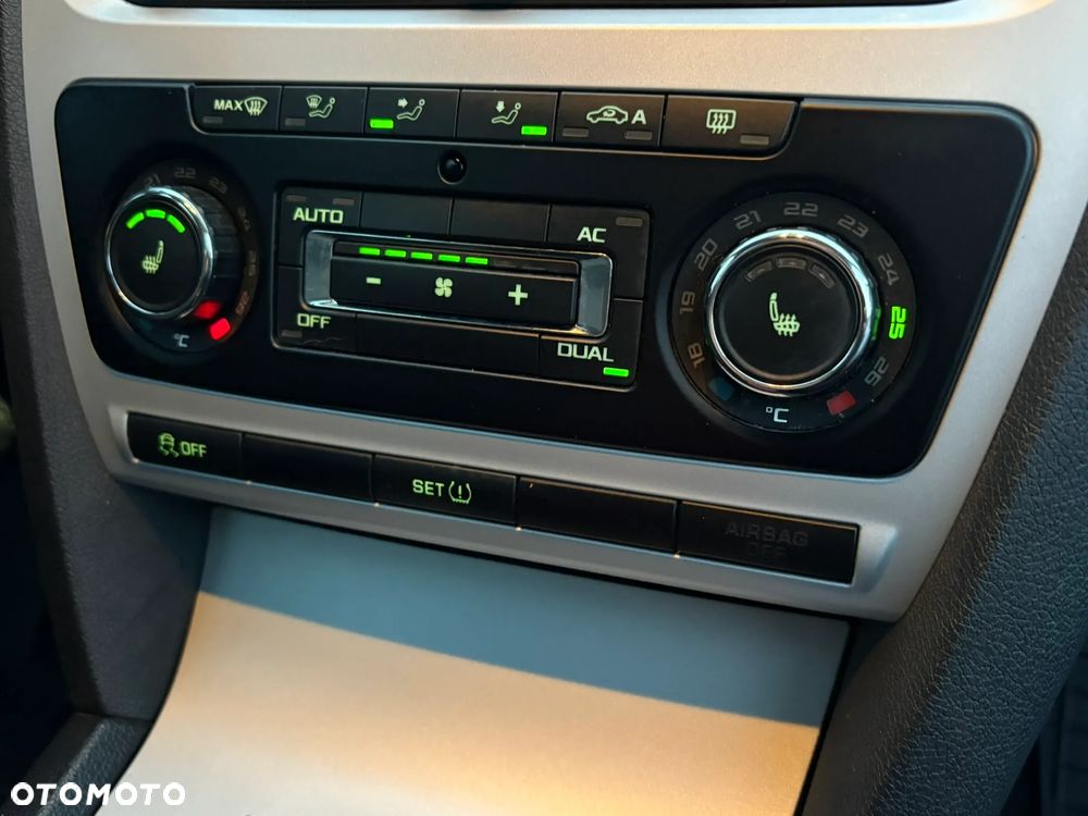 Skoda Octavia Combi 1.4 TSI Ambiente Green tec - 17