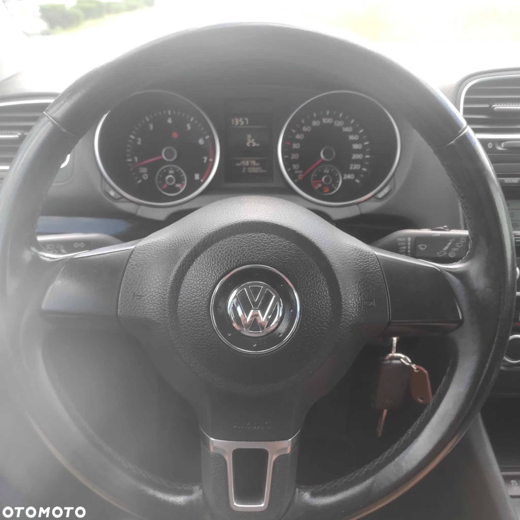 Volkswagen Golf - 9