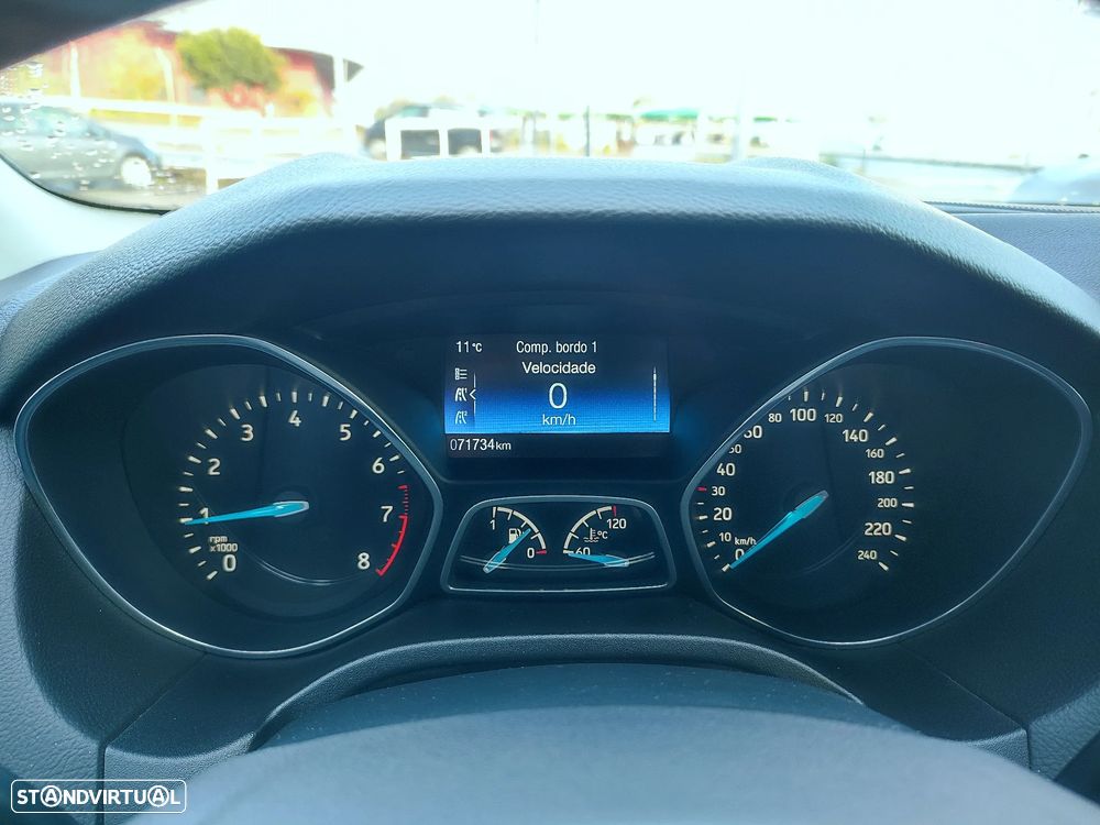 Ford Focus SW 1.0 EcoBoost Titanium - 10