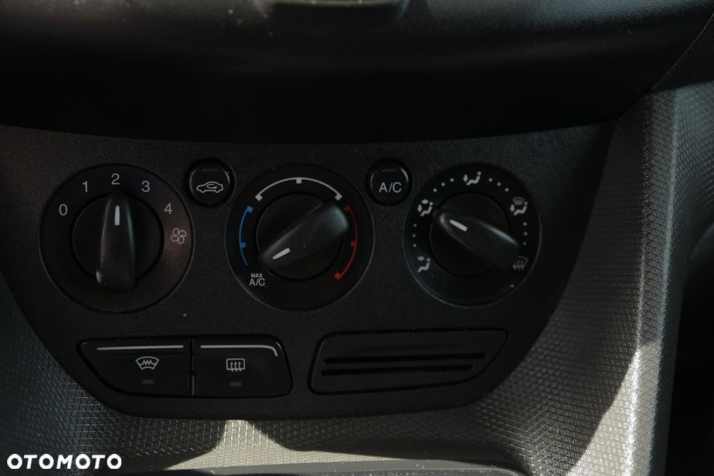 Ford Trasit Connect - 26
