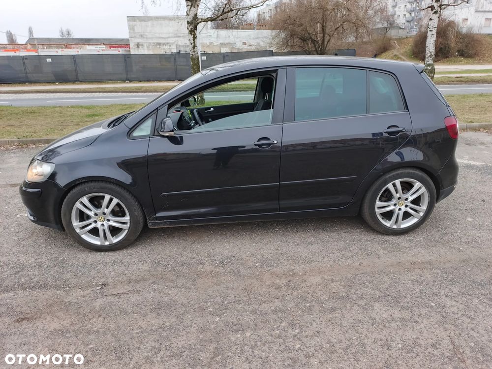 Volkswagen Golf Plus 1.9 TDI Comfortline DSG - 2