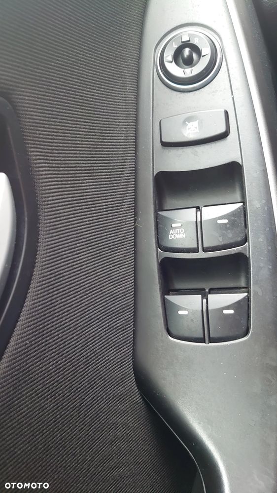 Hyundai i30 blue 1.6 GDI Passion - 16