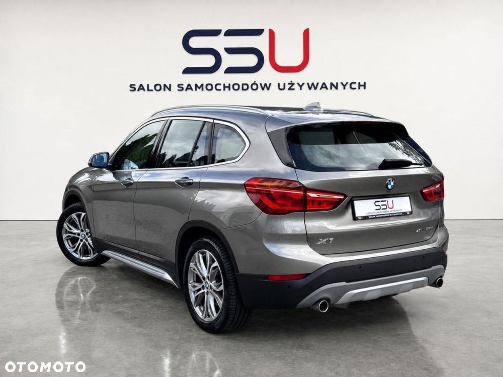 BMW X1 xDrive20d Sport Line - 4
