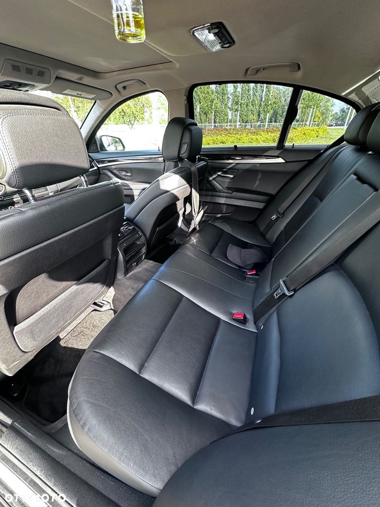 BMW Seria 5 535i - 6