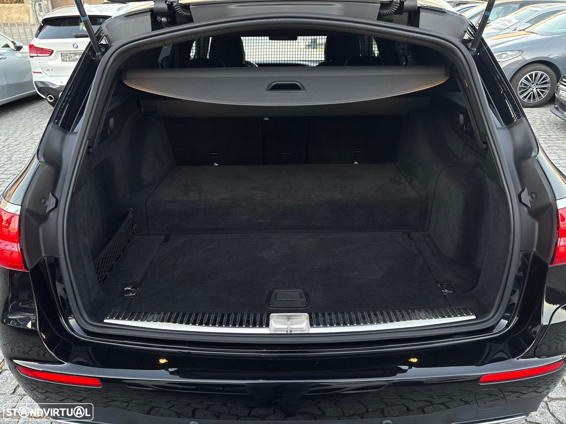 Mercedes-Benz E 300 de AMG Line - 60