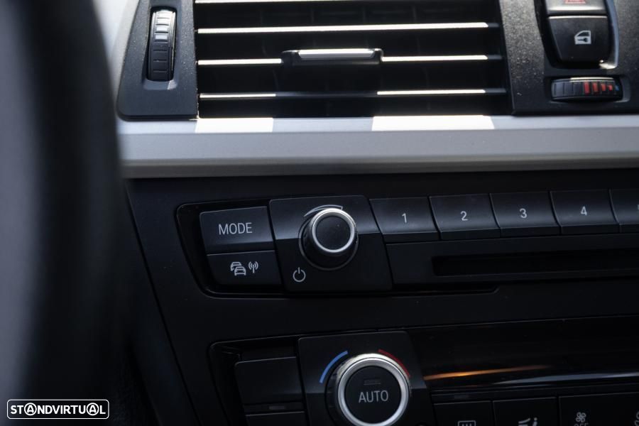 BMW 320 d xDrive Auto - 35