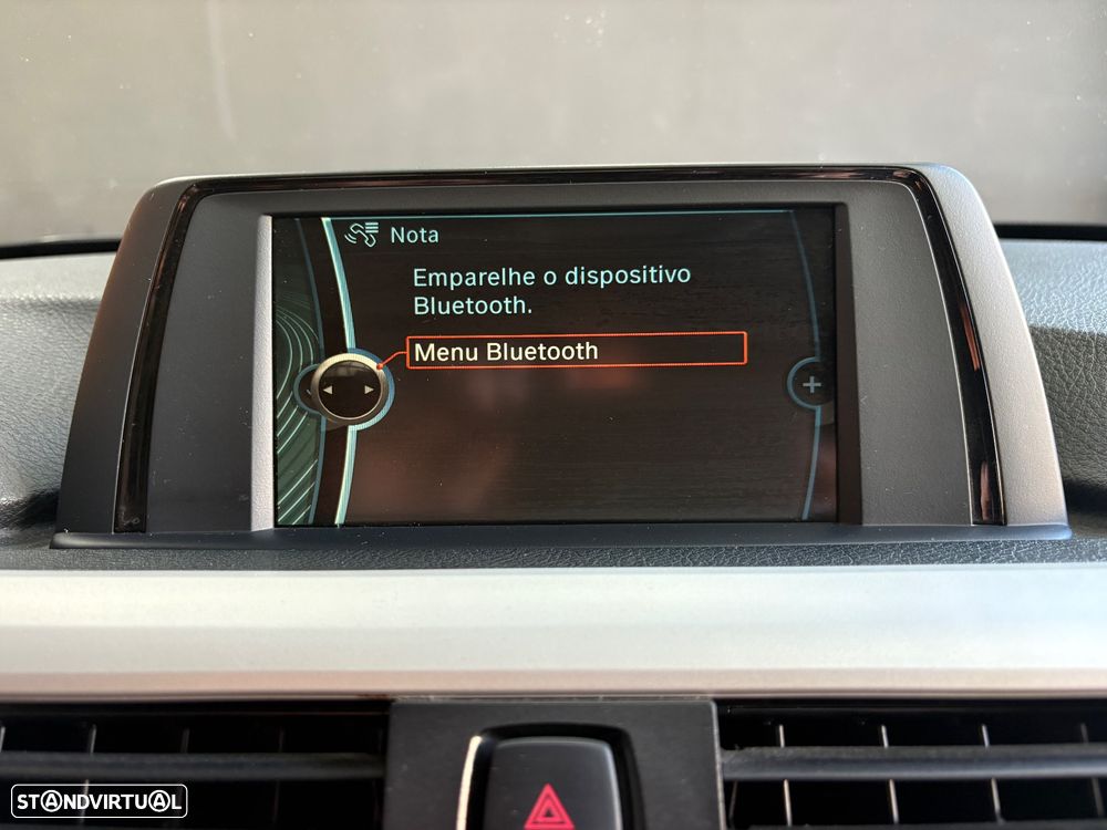 BMW 318 d Aut. Sport Line - 46