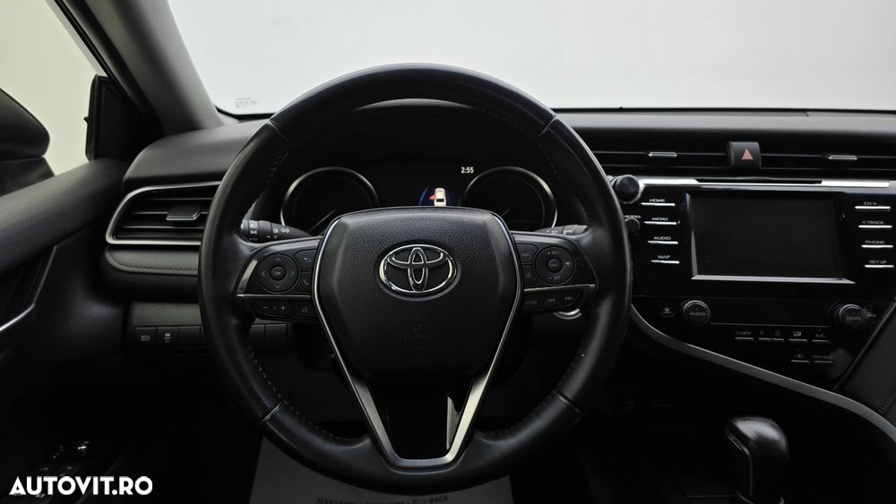 Toyota Camry - 15