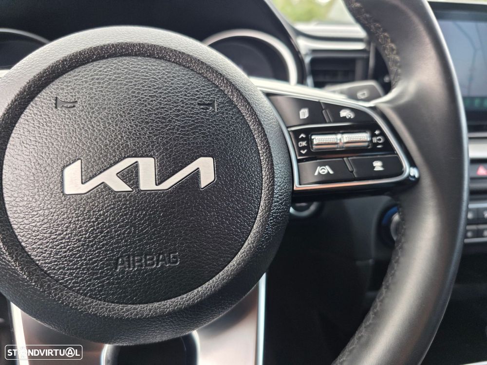 Kia XCeed - 18