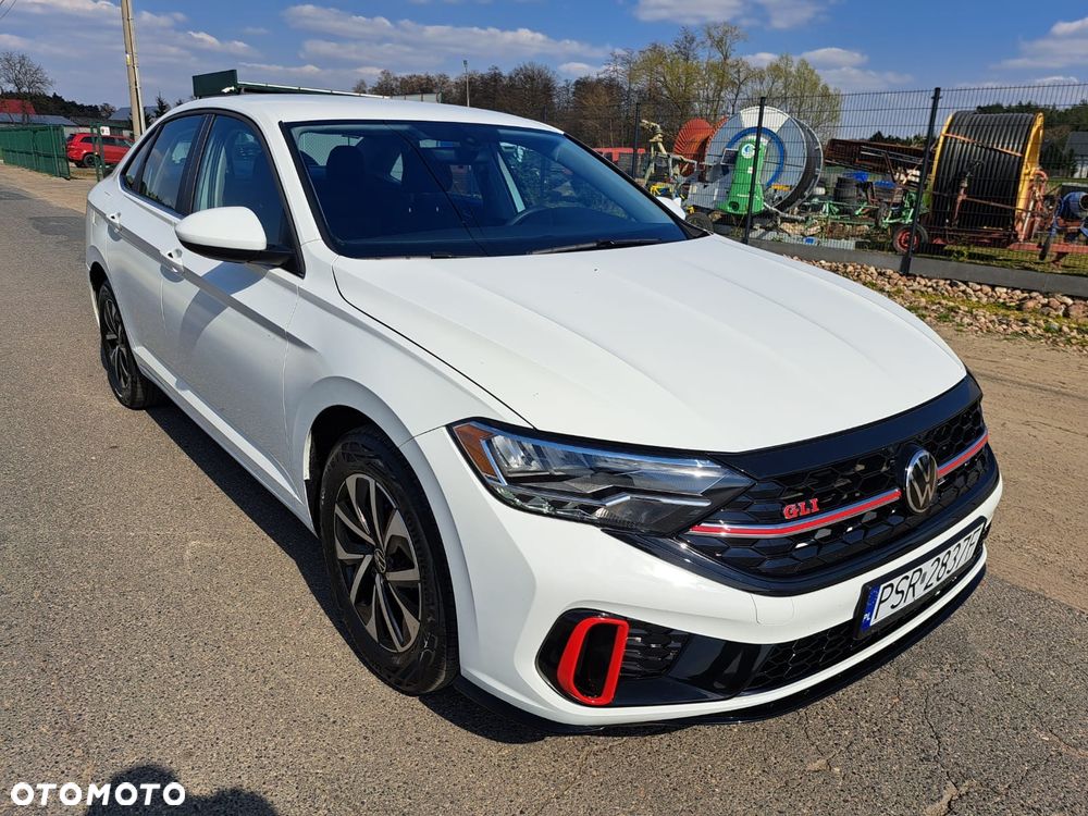 Volkswagen Jetta - 6