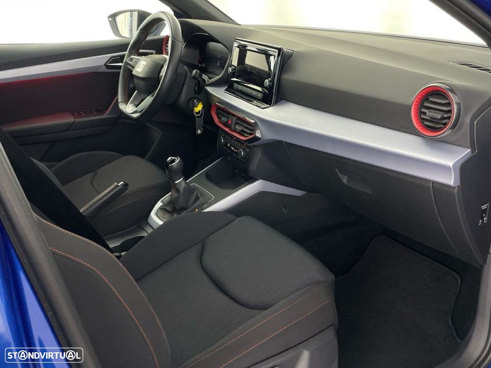 SEAT Arona 1.0 TSI FR - 28