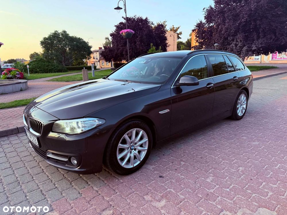 BMW Seria 5 520d xDrive - 2