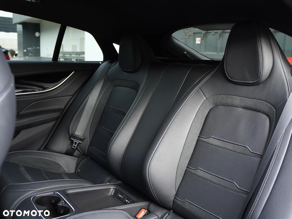 Mercedes-Benz AMG GT 43 4-Matic+ - 22