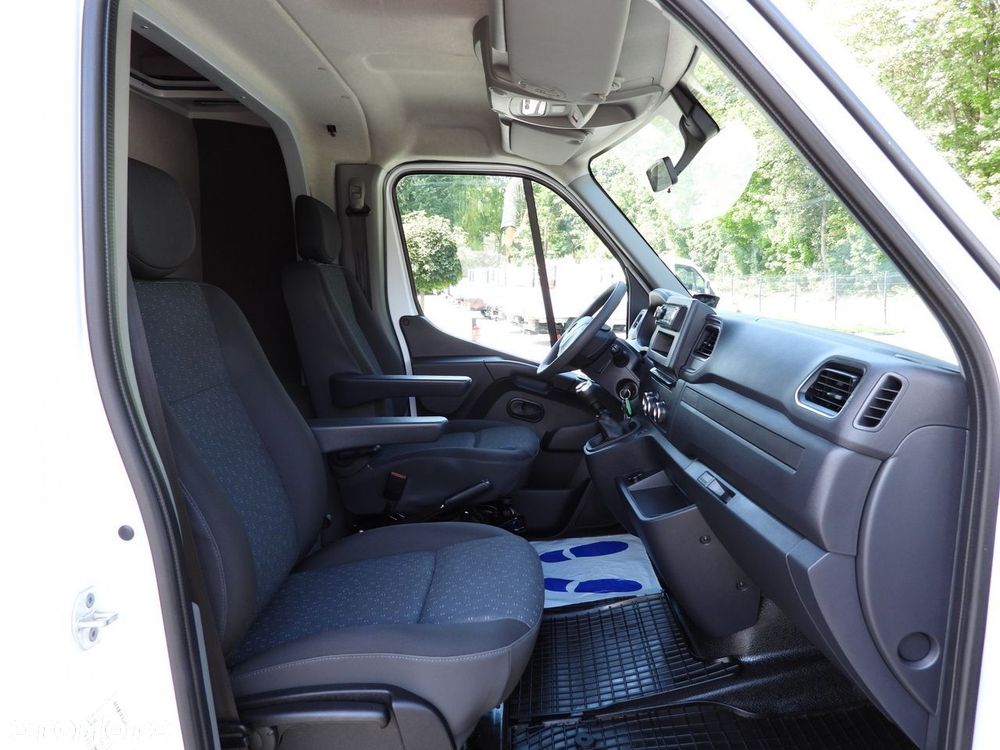 Opel MOVANO PLANDEKA 10 PALET WEBASTO TEMPOMAT LEDY PNEUMATYKA KLIMATYZACJA  165KM - 34